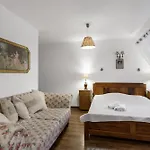 Kro Gosciniec Pod Brzozami