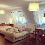 Gosciniec Pod Brzozami Мини-отель 3*