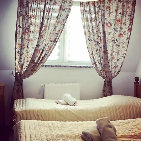 Gosciniec Pod Brzozami Mini-hôtel Poznań